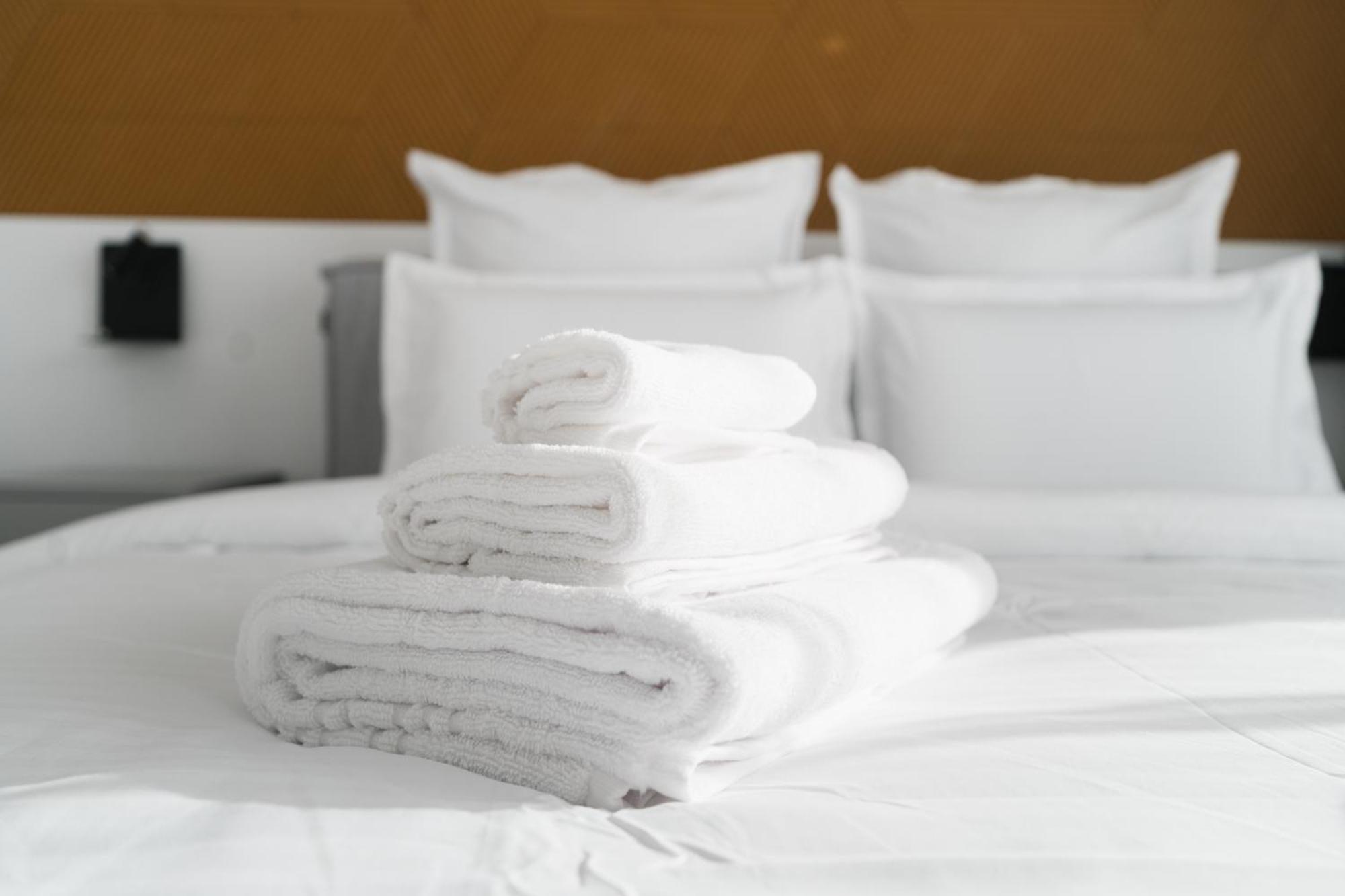 Flow Apartment 1 Bedroom With Parking Cluj-Napoca Ngoại thất bức ảnh